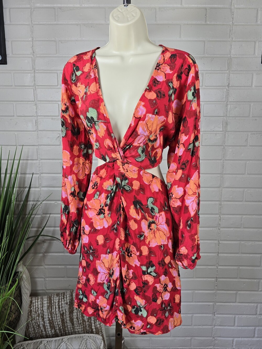 H&M Red Floral Open Sides Mini Dress Large